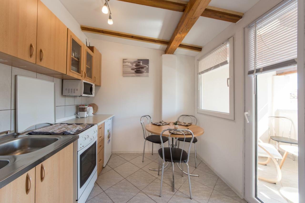 Apartma Amans *